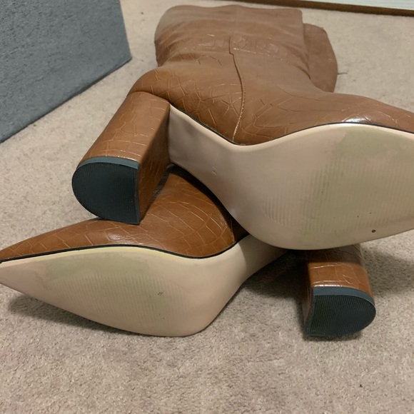 TAN CROC PRINT KNEE HIGH BOOTS - Picture 10 of 16